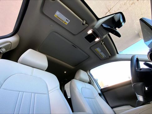 Used 2023 Honda HR-V EX-L image 14