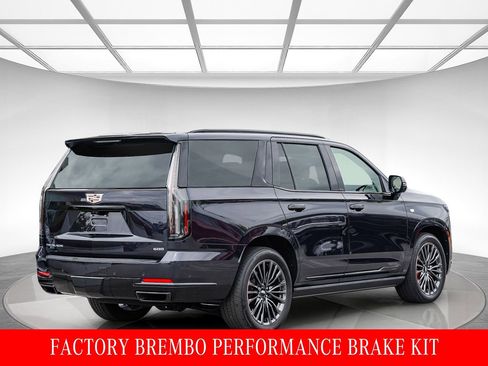 Used 2025 Cadillac Escalade Sport Platinum AWD/4WD image 4