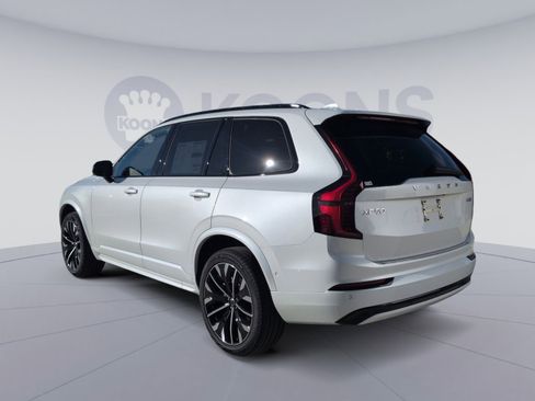 New 2026 Volvo XC90 B6 Ultra w/ Lounge Package image 4