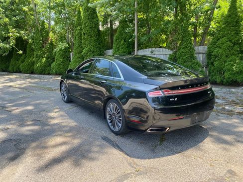 Used 2015 Lincoln MKZ w/ Equipment Group 102A Reserve FWD image 3