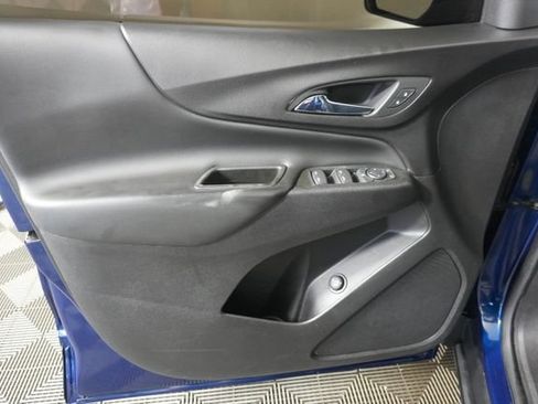 Used 2022 Chevrolet Equinox LT FWD image 32