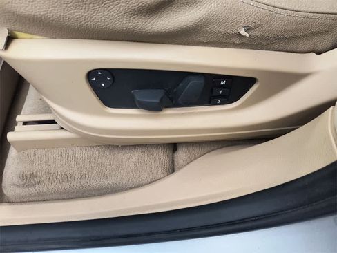 Used 2010 BMW X5 xDrive35d image 12