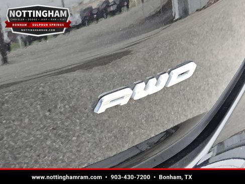 Used 2023 Ford Edge Titanium AWD/4WD image 9