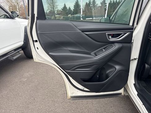 Used 2022 Subaru Forester Touring image 21