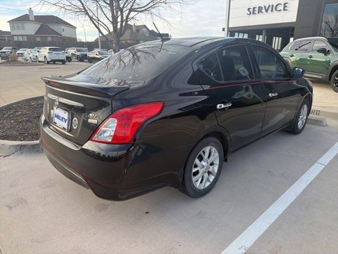 Used 2017 Nissan Versa SV w/ SV Special Edition Package image 4