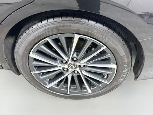 Used 2022 Lexus ES 350 w/ Premium Package image 29