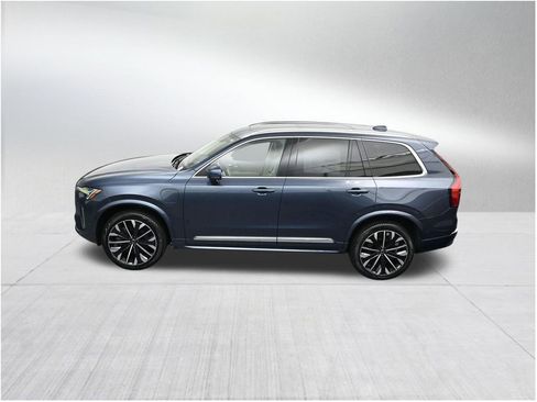 New 2026 Volvo XC90 T8 Ultra w/ Protection Package Premier AWD/4WD image 14