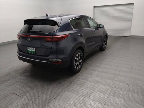 Used 2022 Kia Sportage LX AWD/4WD image 9