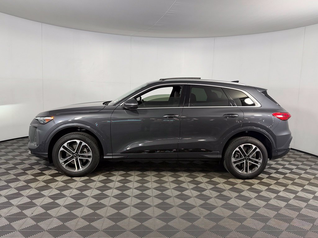 Used 2025 Audi Q5 Premium Plus AWD/4WD image 9