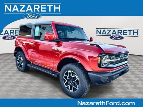 Used 2023 Ford Bronco Outer Banks image 1