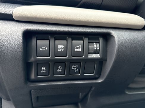 Used 2023 Subaru Forester Limited image 22