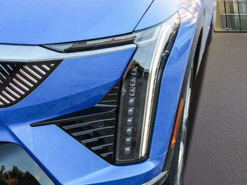 Used 2026 Cadillac Optiq Luxury 2 image 23