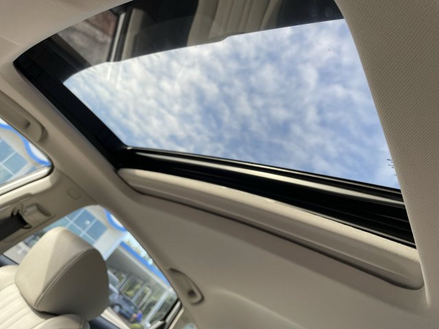 Used 2020 Honda Accord Touring image 14