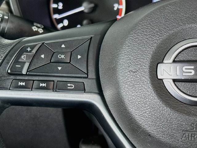 Used 2023 Nissan Altima 2.5 SV FWD image 11