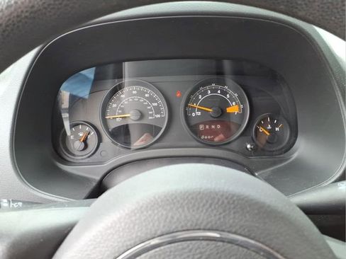 Used 2014 Jeep Compass Sport w/ Power Value Group FWD image 14