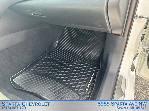 Used 2024 Toyota Camry SE FWD image 28