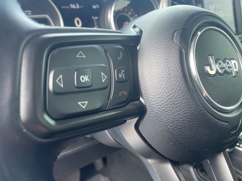 Used 2022 Jeep Wrangler Unlimited Sport AWD/4WD image 18