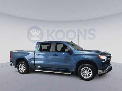 Used 2024 Chevrolet Silverado 1500 LT image 2