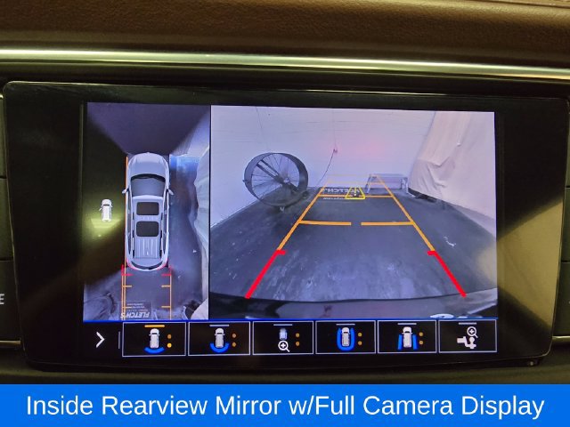 Used 2021 Buick Enclave Avenir w/ Avenir Technology Package AWD/4WD image 22