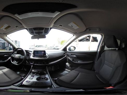 Used 2025 Nissan Rogue SV FWD image 44