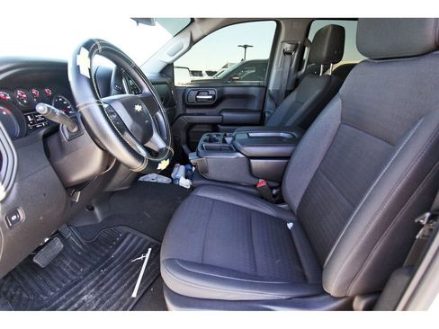 Used 2024 Chevrolet Silverado 1500 Custom image 6