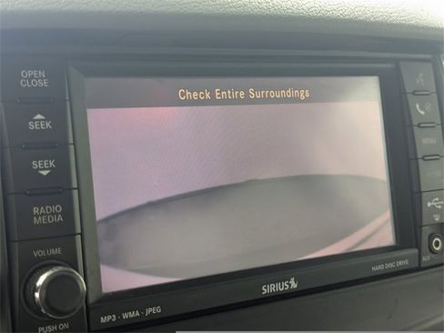 Used 2008 Chrysler Town & Country Touring image 31