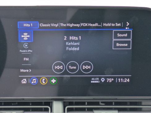 New 2026 Chevrolet Trax RS w/ Sunroof Package FWD image 21