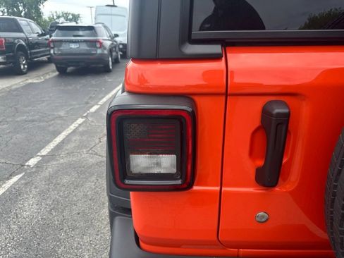 Used 2018 Jeep Wrangler Sport AWD/4WD image 44