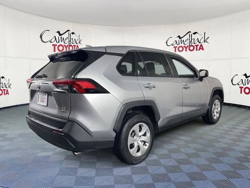 Used 2024 Toyota RAV4 LE image 7