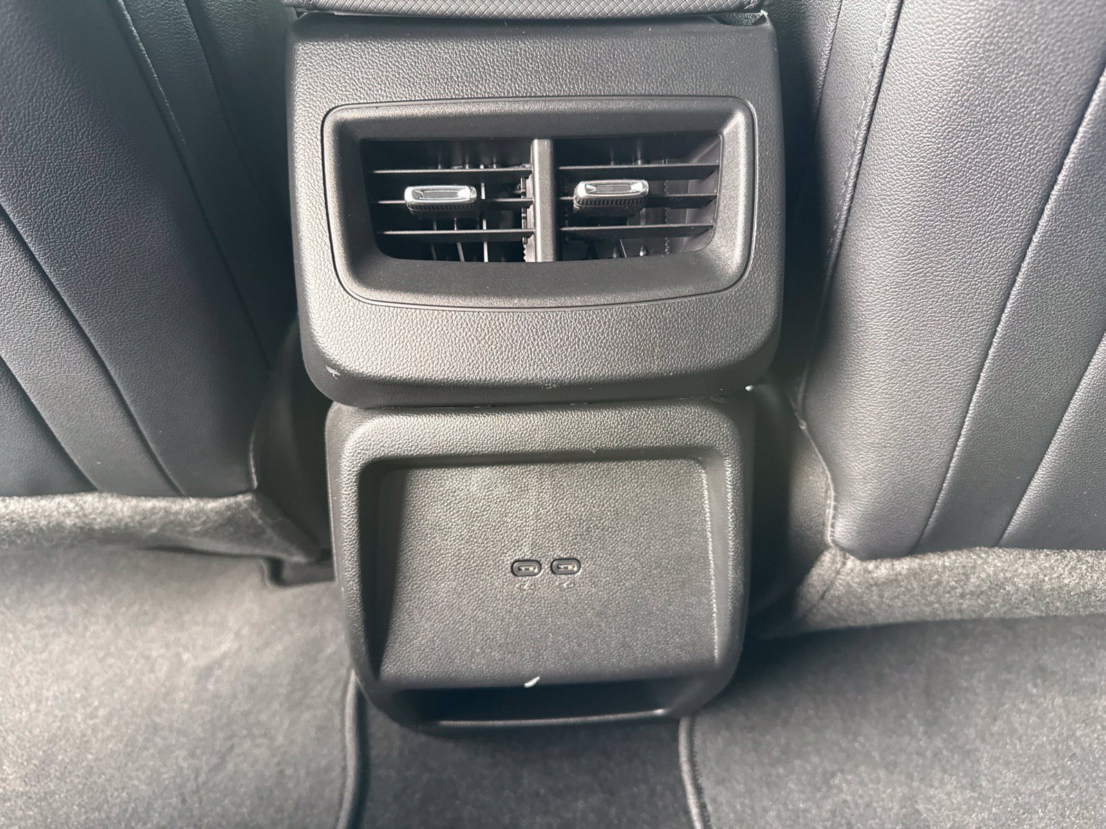 Used 2024 Chevrolet Equinox EV LT AWD/4WD image 18