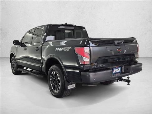 Used 2022 Nissan Titan PRO-4X w/ Pro-4x Convenience Package AWD/4WD image 8
