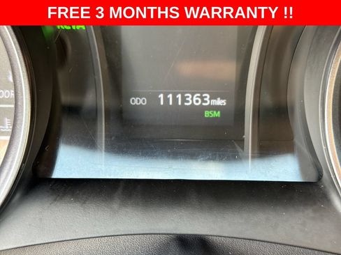 Used 2023 Toyota Camry SE w/ Cold Weather Package FWD image 16