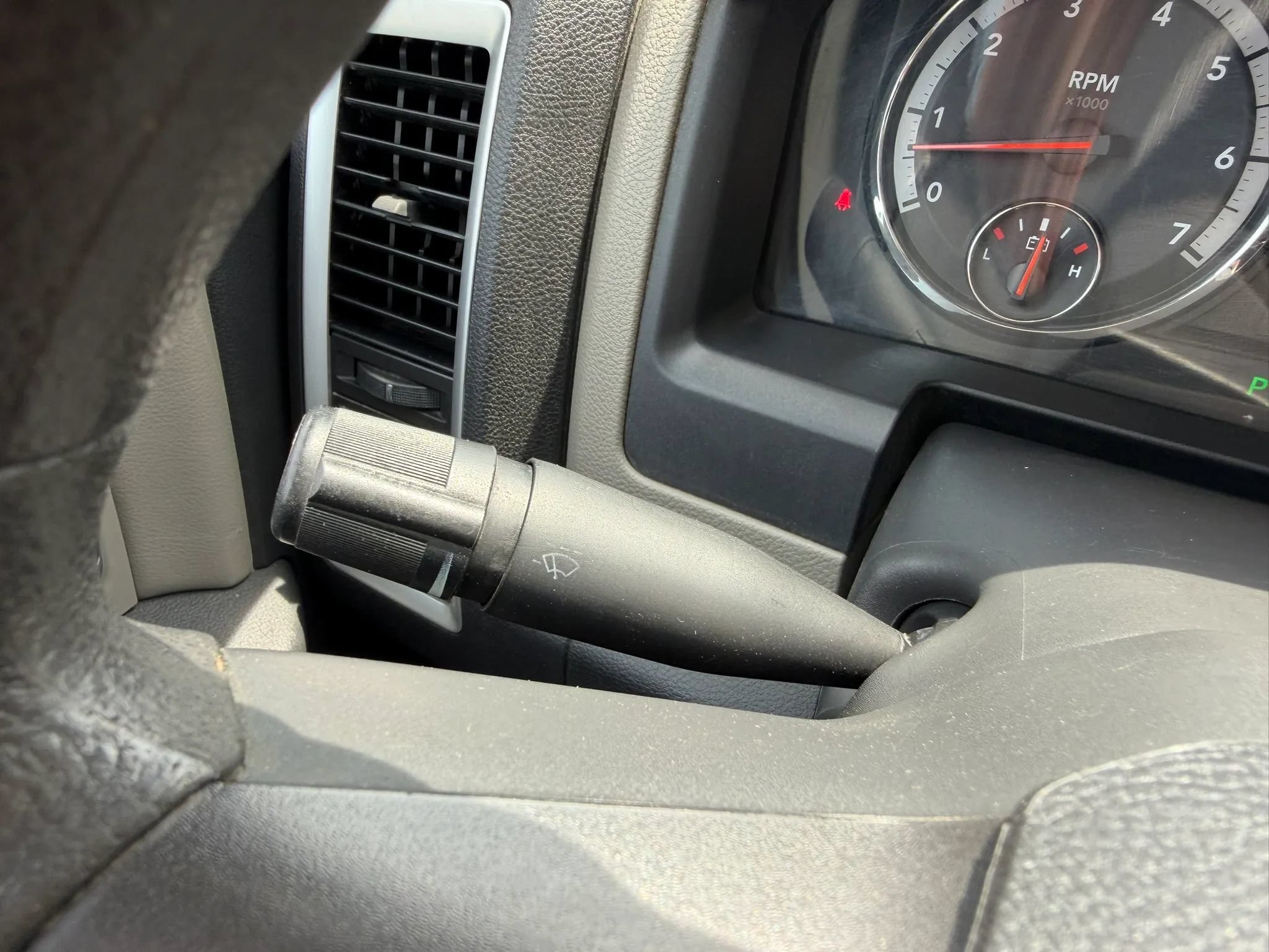 Used 2012 RAM 1500 Classic SLT AWD/4WD image 24