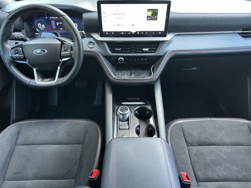 Certified 2025 Ford Explorer ST RWD image 3