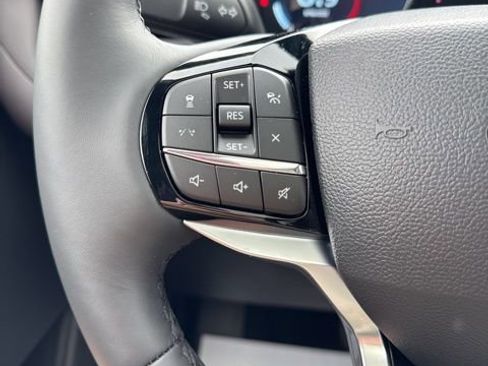 New 2026 Ford Explorer Platinum w/ LUX Leather Package AWD/4WD image 30