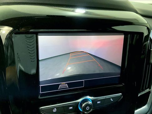 Used 2020 Chevrolet Traverse LT w/ LPO, Floor Liner Package image 21