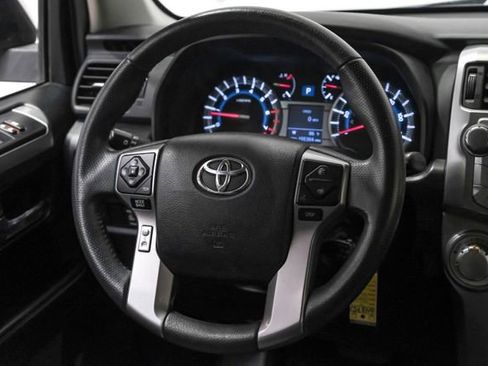 Used 2019 Toyota 4Runner SR5 AWD/4WD image 24