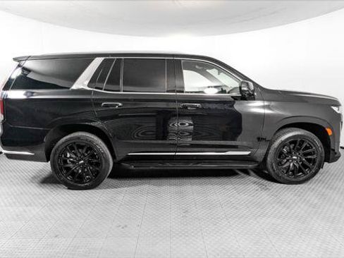 Used 2021 Cadillac Escalade Luxury AWD/4WD image 9