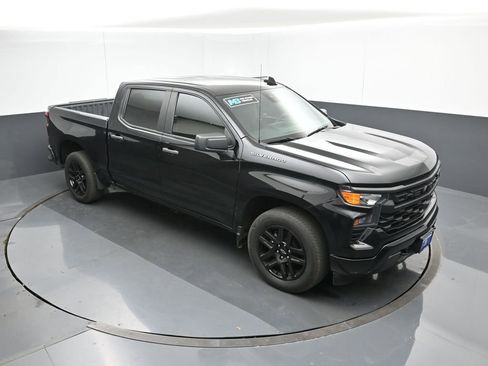 Used 2023 Chevrolet Silverado 1500 Custom image 50