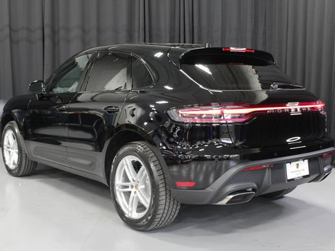 New 2026 Porsche Macan image 3