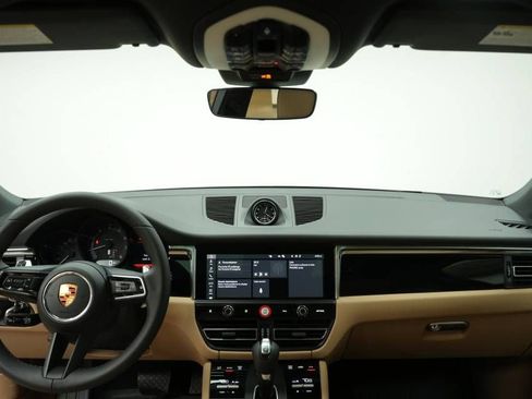 New 2026 Porsche Macan AWD/4WD image 16