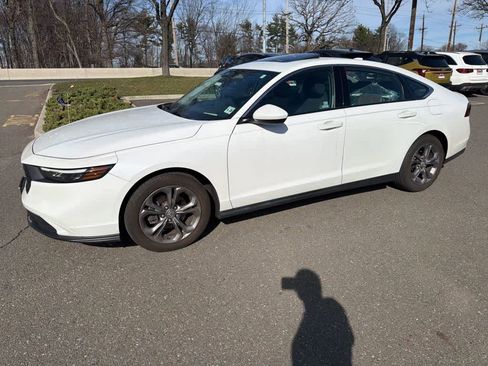 Used 2023 Honda Accord EX image 4