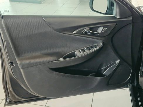 Certified 2025 Chevrolet Malibu LT FWD image 18