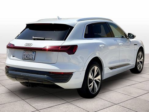 Used 2024 Audi Q8 e-tron Premium Plus w/ Premium Plus Package AWD/4WD image 14