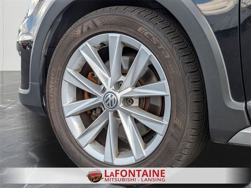 Used 2017 Volkswagen Golf Alltrack SE image 30