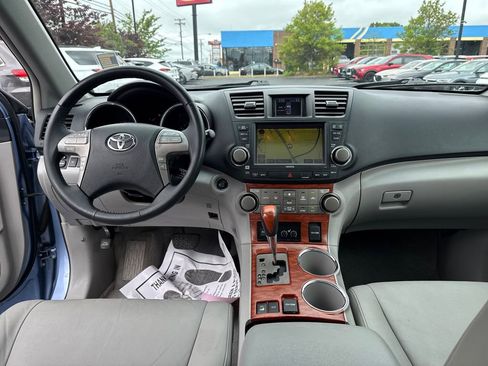 Used 2009 Toyota Highlander Limited AWD/4WD image 20