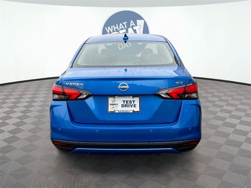Used 2023 Nissan Versa SV image 6