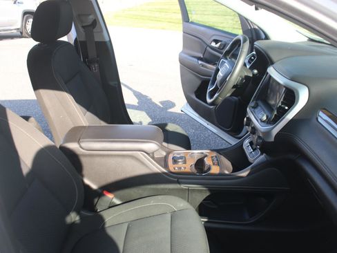 Used 2023 GMC Acadia SLE w/ Driver Convenience Package FWD image 37