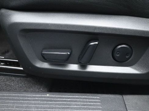 Used 2023 Nissan Rogue SV image 7