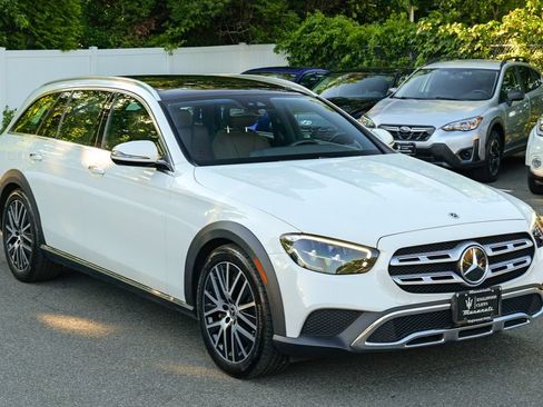 Used 2022 Mercedes-Benz E 450 4MATIC All-Terrain Wagon w/ Sun Protection Package image 9